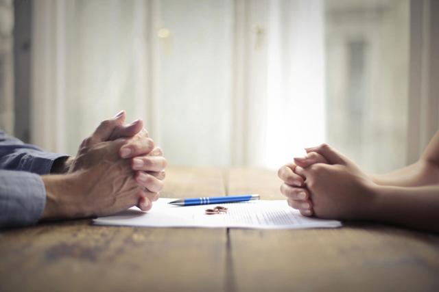 Как пройти процедуру развода без лишнего стресса: инструкция от юриста